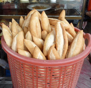 "Banh mi - vietnamese bread - (cut out from flickr5607479129)" by Chris Conway, Hilleary Osheroff (flickr user "chrisandhilleary") - https://www.flickr.com/photos/chrisandhilleary/5607479129/. Licensed under CC BY 2.0 via Wikimedia Commons - http://commons.wikimedia.org/wiki/File:Banh_mi_-_vietnamese_bread_-_(cut_out_from_flickr5607479129).jpg#/media/File:Banh_mi_-_vietnamese_bread_-_(cut_out_from_flickr5607479129).jpg